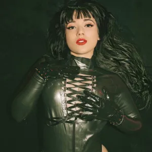 Mistress Felina 🇩🇪 🇬🇧