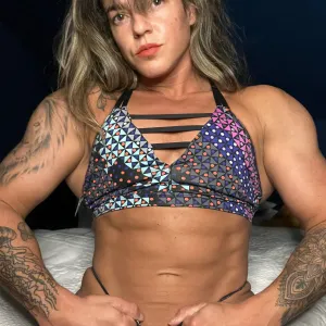 SexiLexiMuscleBabe