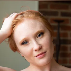👩🏻‍🦰 Izzie, Your Ginger Queen 👩🏻‍🦰