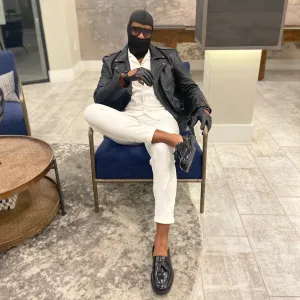 E Tha Famous Mannequin