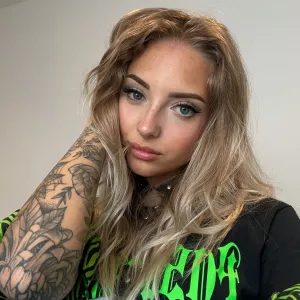 ɴᴏᴠᴀ ᴠᴀʟᴇɴᴛʏɴᴇ 🖤