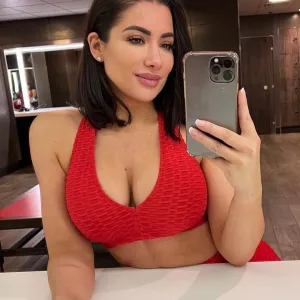 M 😘