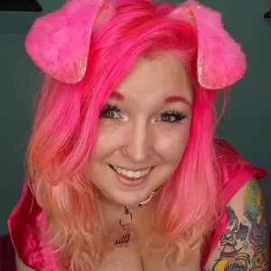 Ellie Awoo