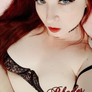Curvy Rhodes