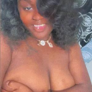 BBW  LAVISHLY